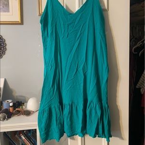 Cute turquoise dress!